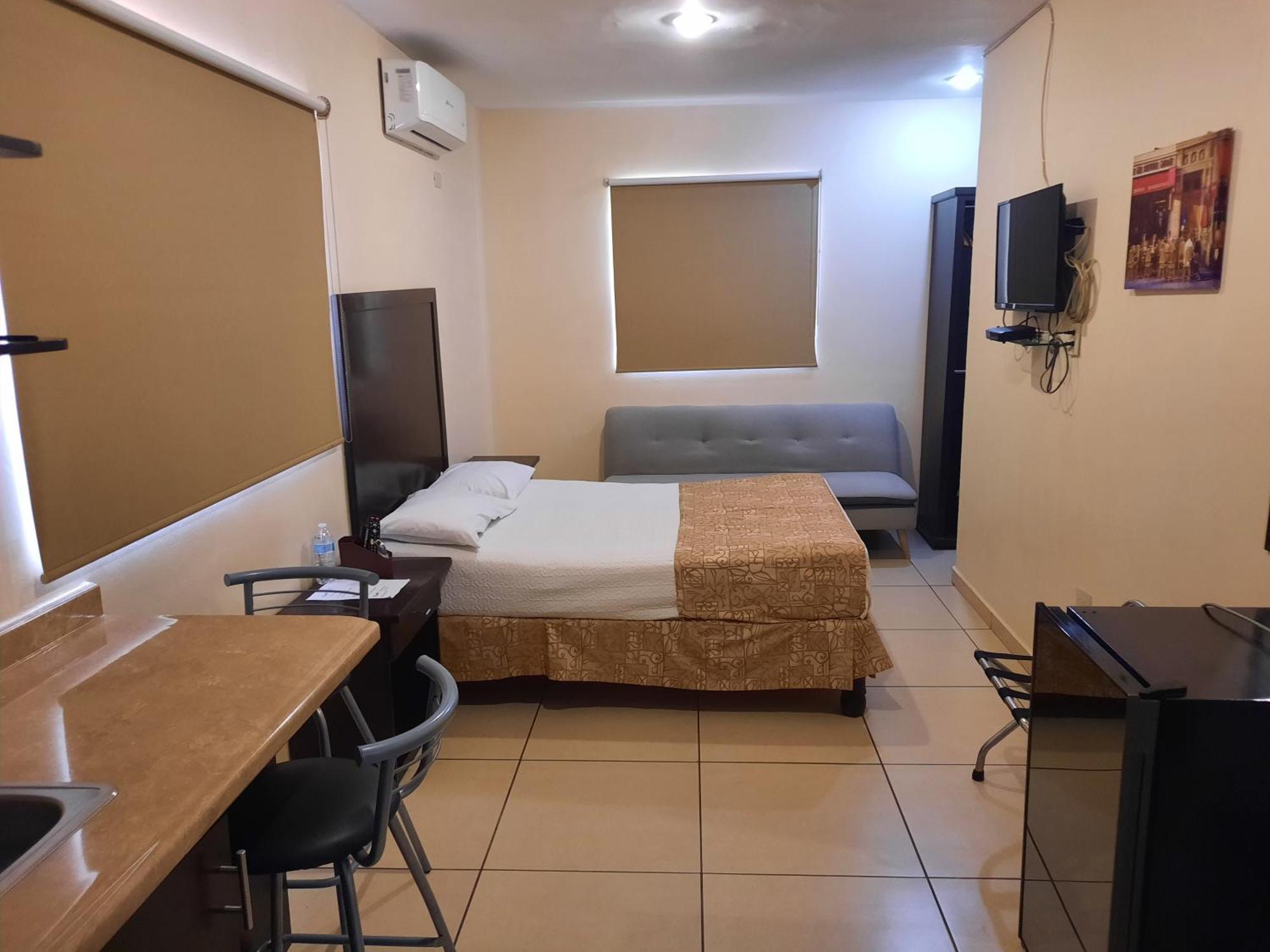 Hgen Rooms & Suites Los Mochis Exterior foto