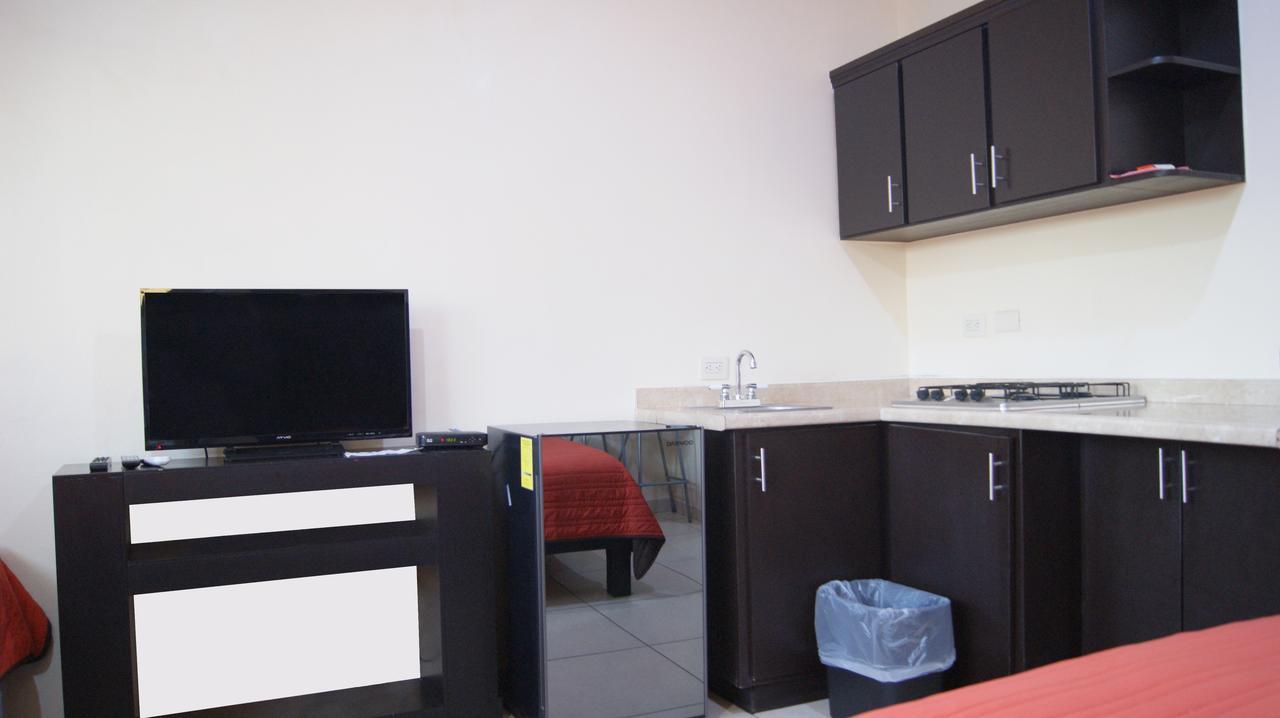 Hgen Rooms & Suites Los Mochis Exterior foto